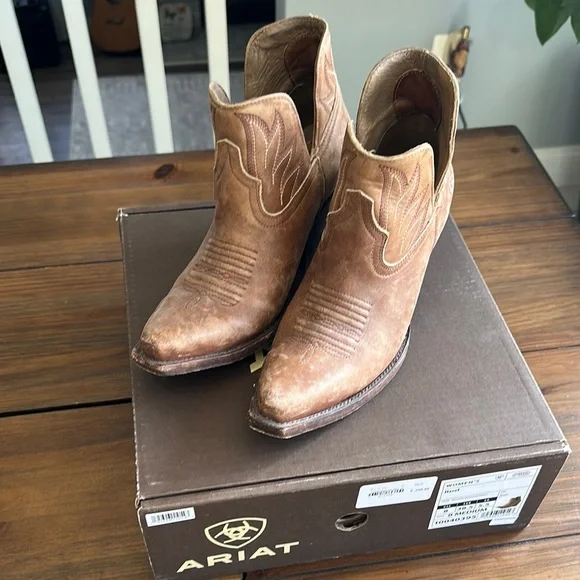 Ariat Tan Western Ankle Booties - Picture 1 of 7